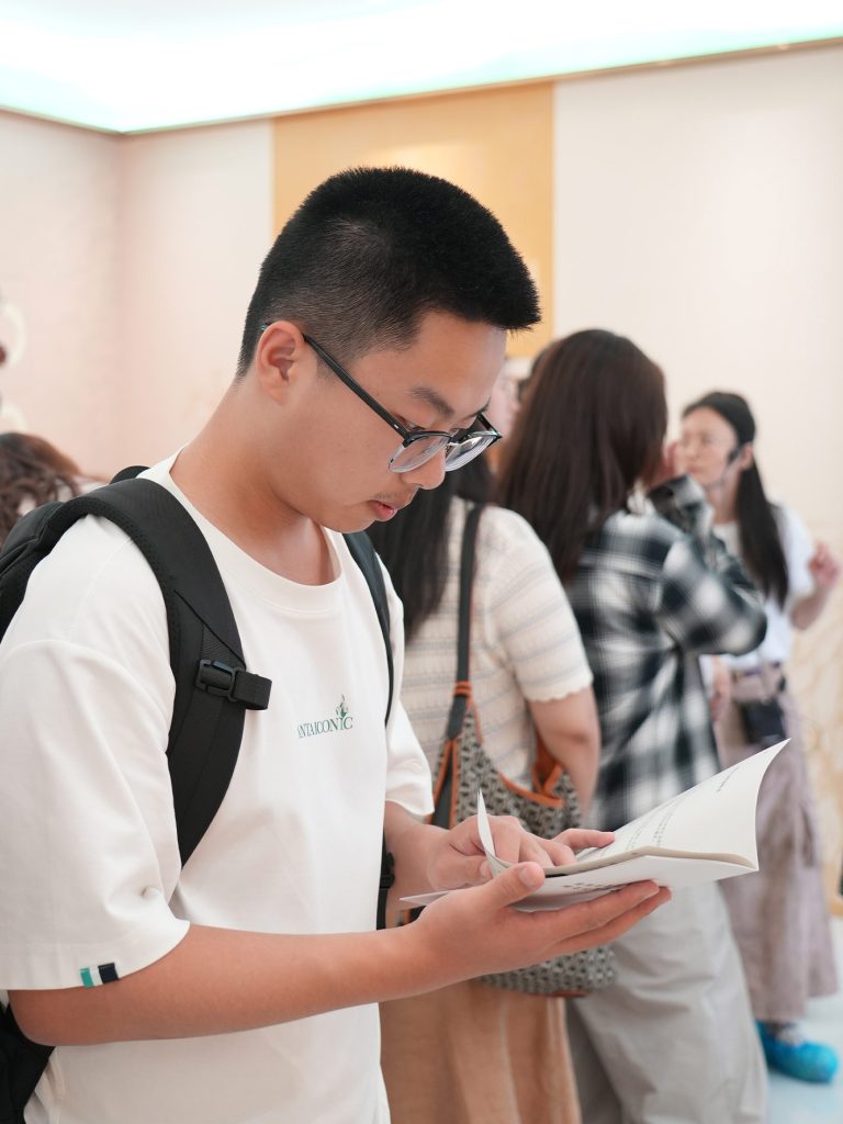 北京大学光华管理学院师生莅临绿达山茶油参观交流缩略图